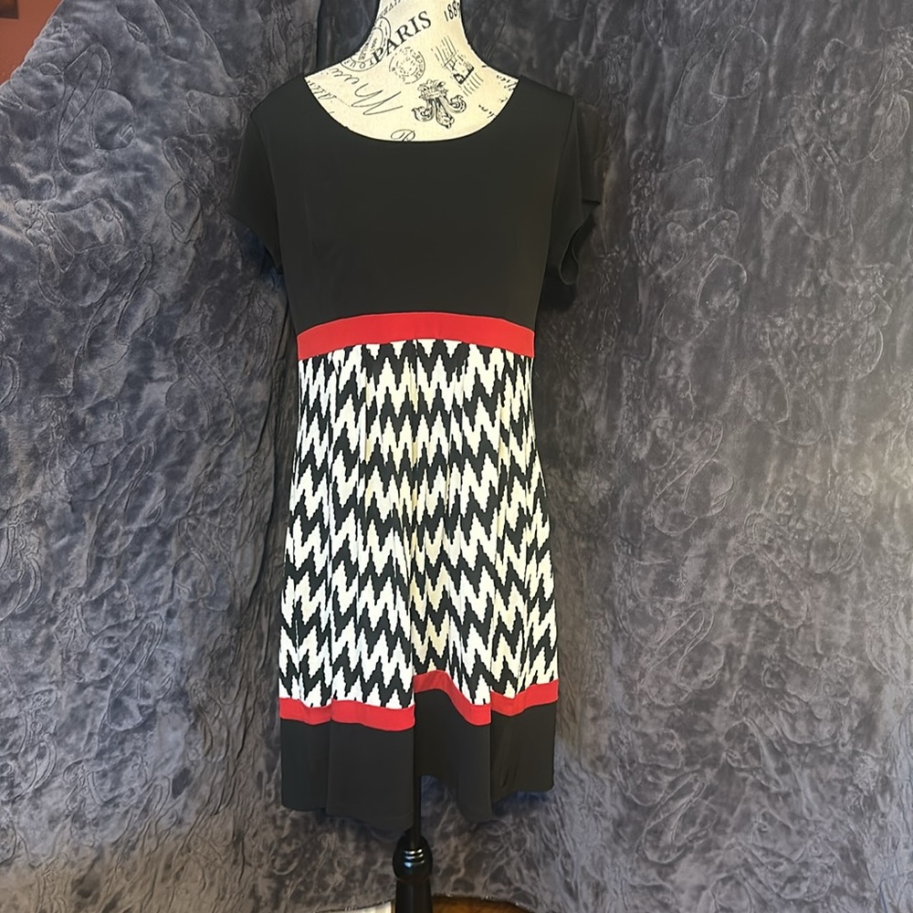 Dress Black white and red